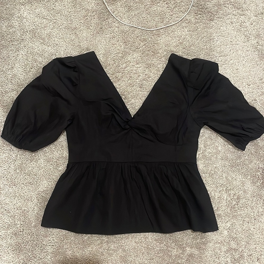 Gap black top